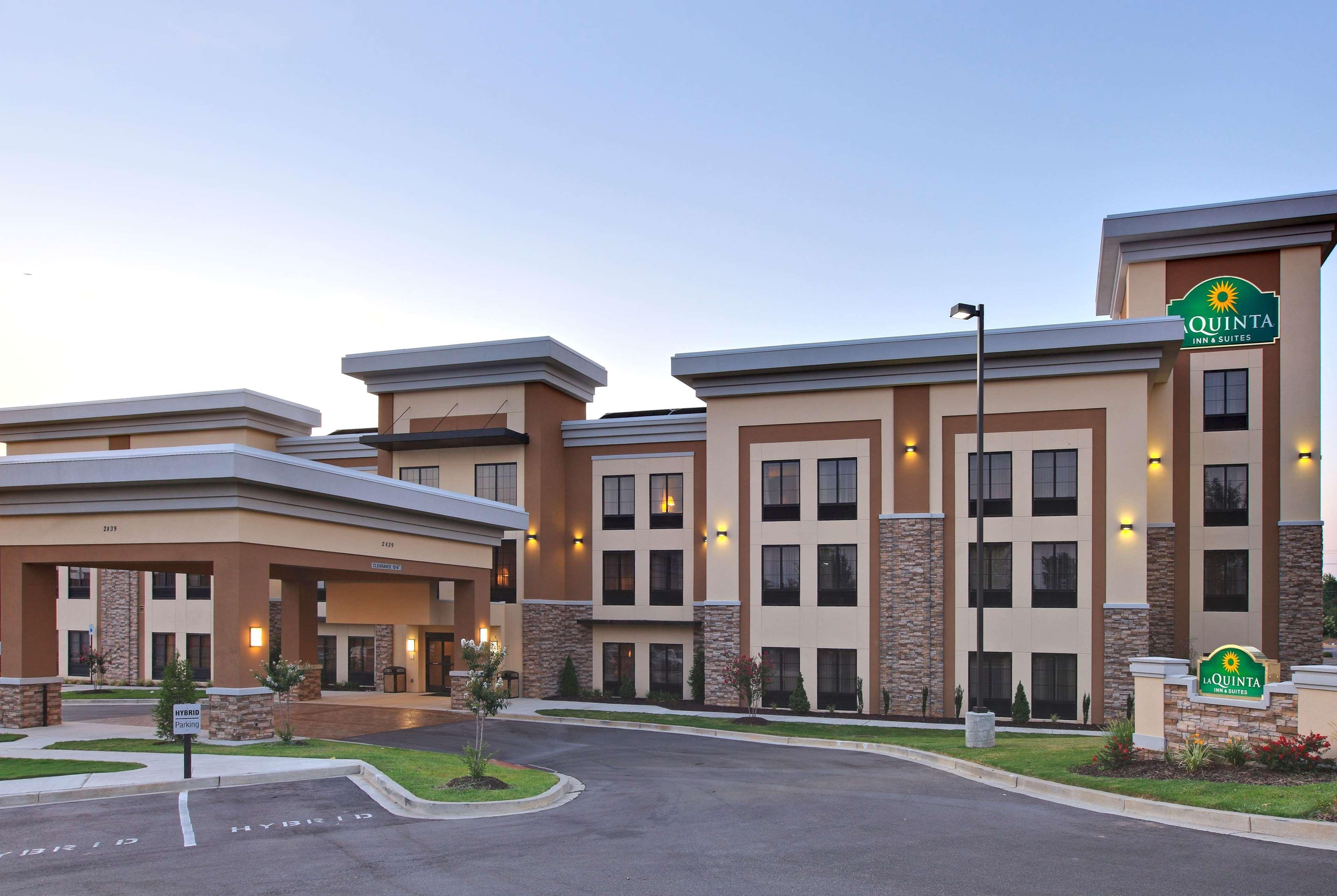 Отель La Quinta By Wyndham Memphis Wolfchase Экстерьер фото